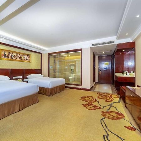 Vienna Hotel Dongguan Houjie Exhibition Center Exterior photo
