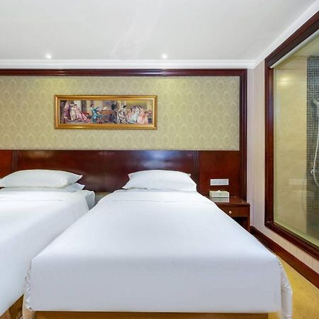 Vienna Hotel Dongguan Houjie Exhibition Center Exterior photo